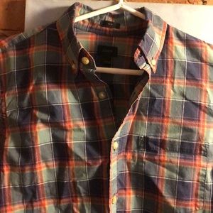 J Crew men’s plaid button down. - small